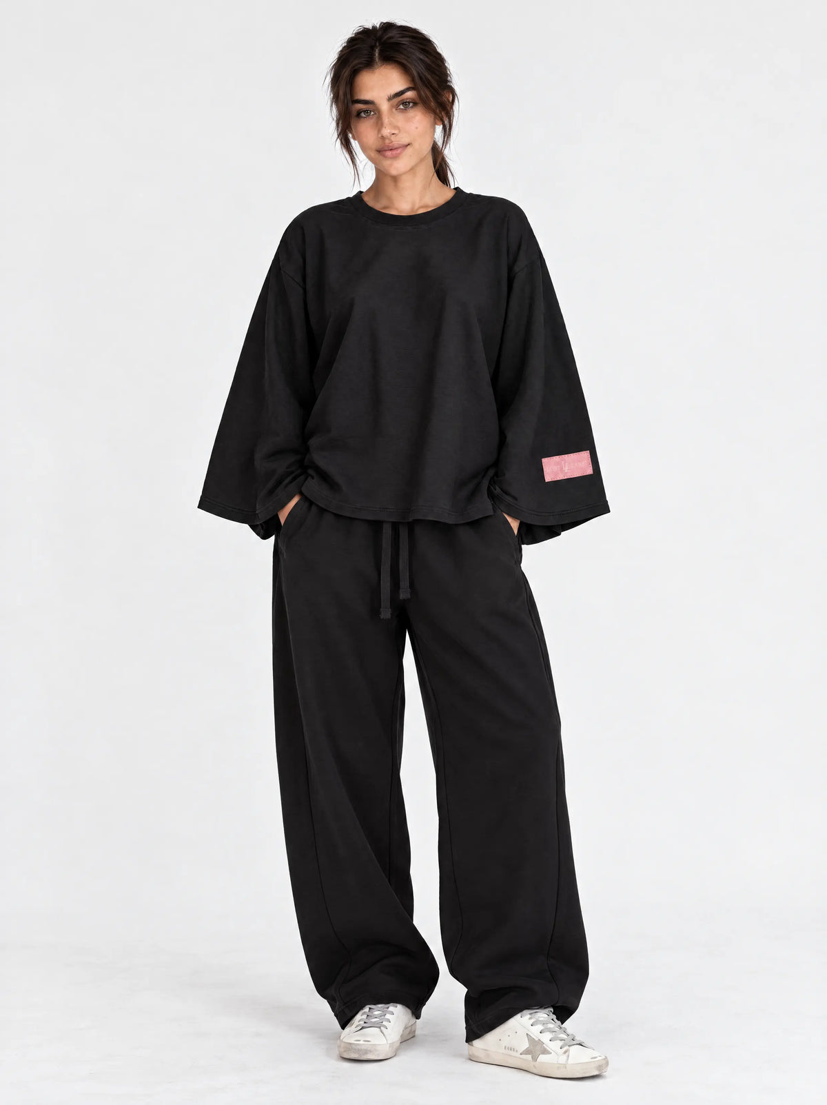 BLACK WIDE SLEEVE SHIRT